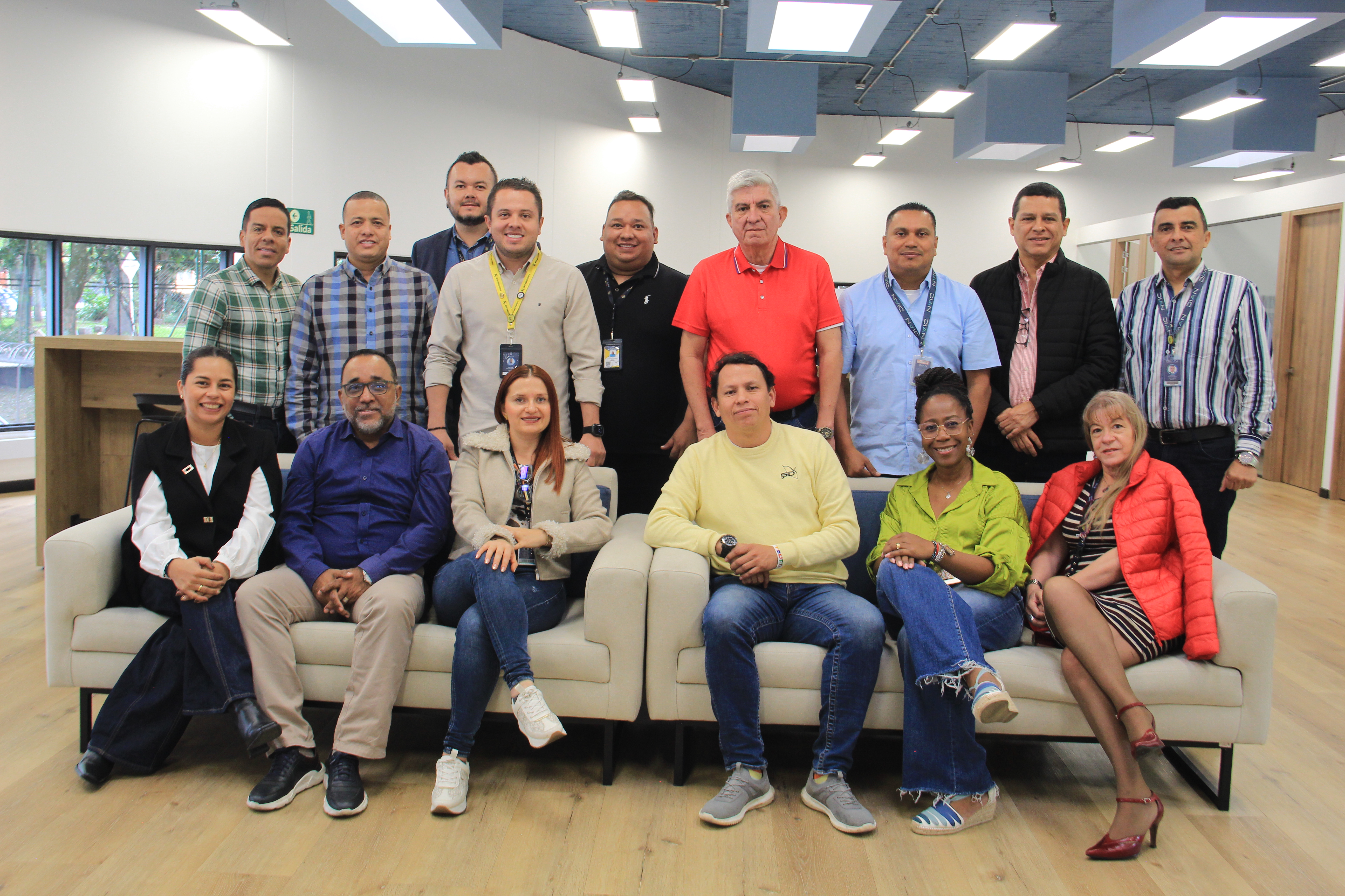 Integrantes de la Junta Directiva Nacional de SINEDIAN
